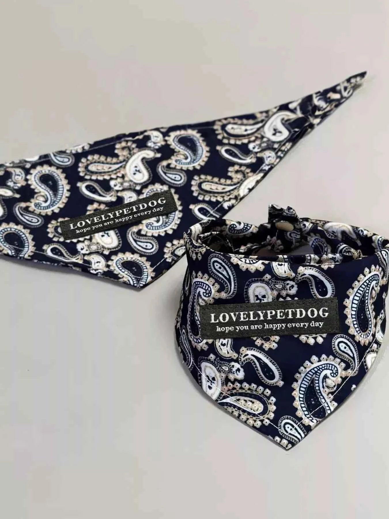 Lightweight Pet Scarf