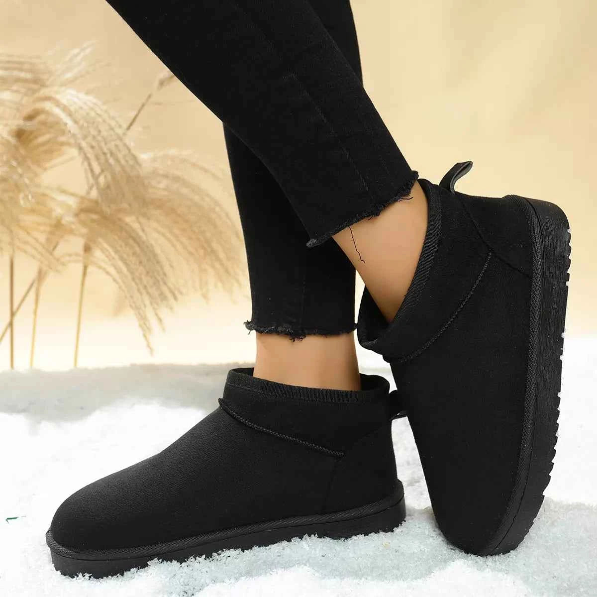 Round Toe Platform Boots
